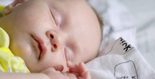 Avmystifiser barnets søvn: Tips for en fredelig natts søvn