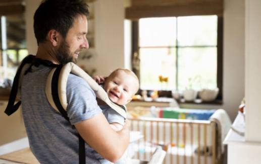 Fordelene ved å bruke baby sikkerhetsgjerder i hjemmet ditt: En veiledning for foreldre